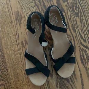 *closet clean out make offers* Toms Wedges